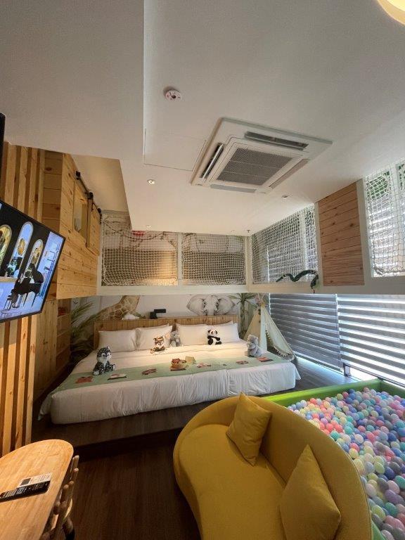 safari room granite luxury hotel penang