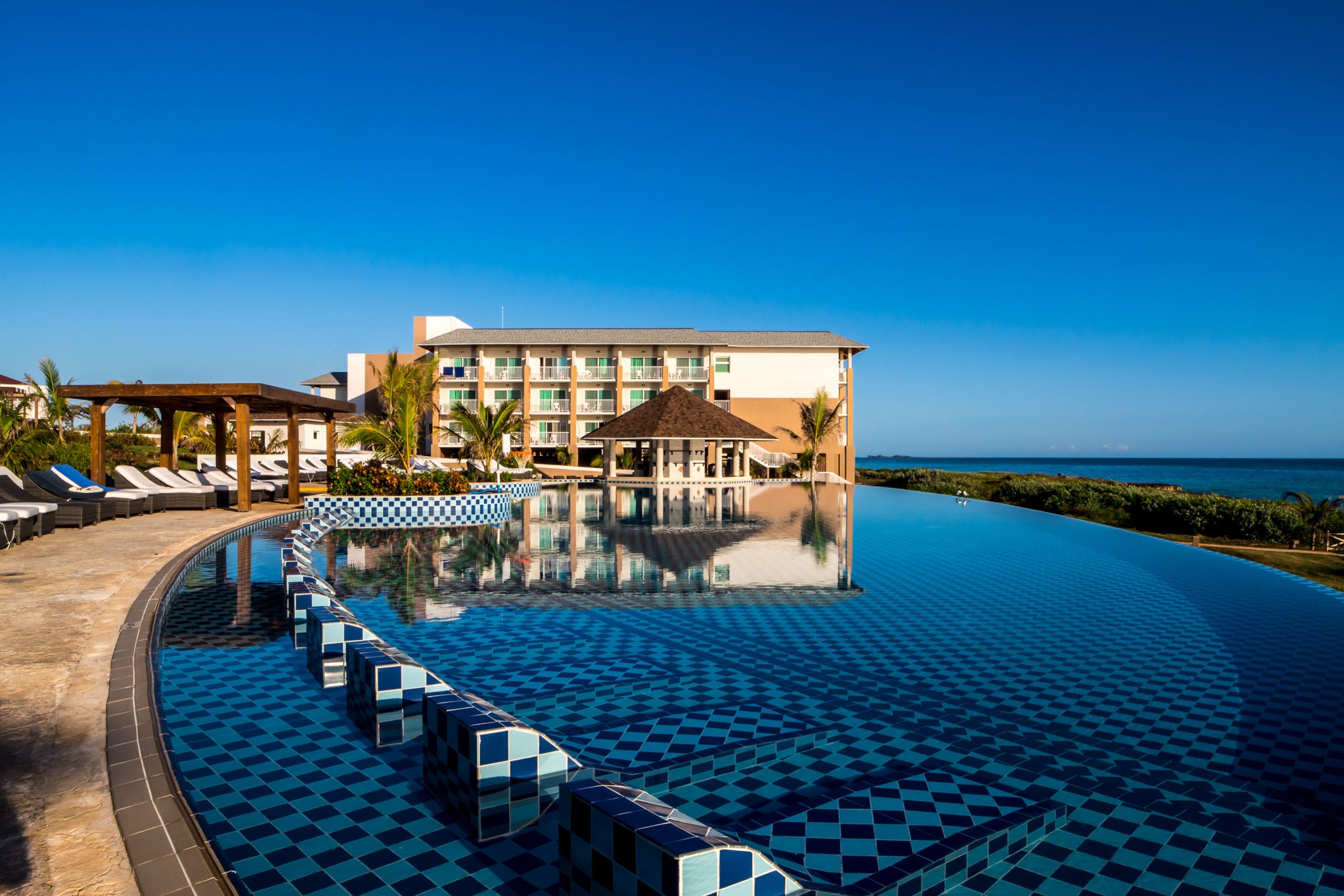 Gran muthu. Куба отель grand muthu imperial. Gran muthu. Отель grand muthu cayo guillermo 5 куба. Гуардалавака.